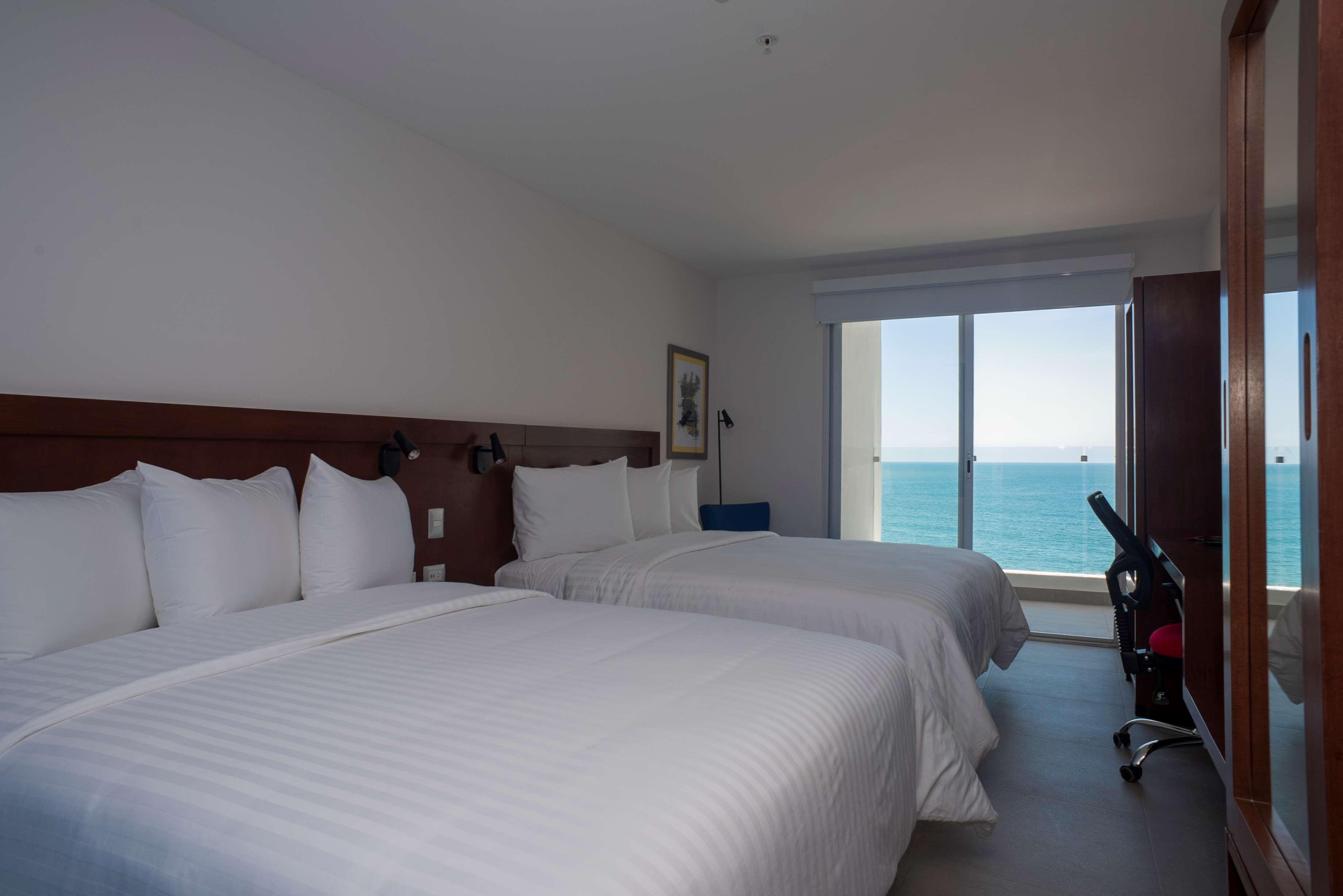 Park Inn By Radisson Mazatlán Exterior foto